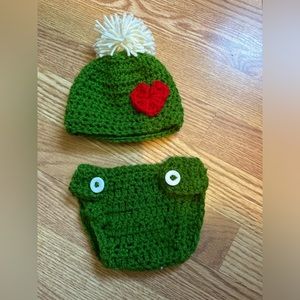 Handmade crocheted diaper cover and hat